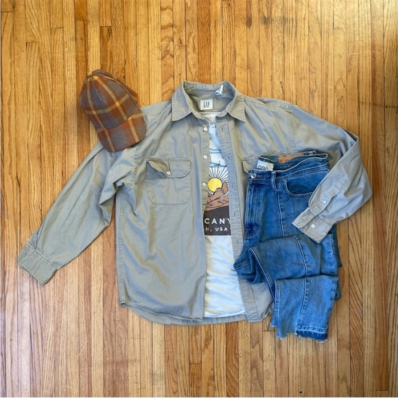 GAP Other - GAP VTG Men’s Utility Pocket Shirt